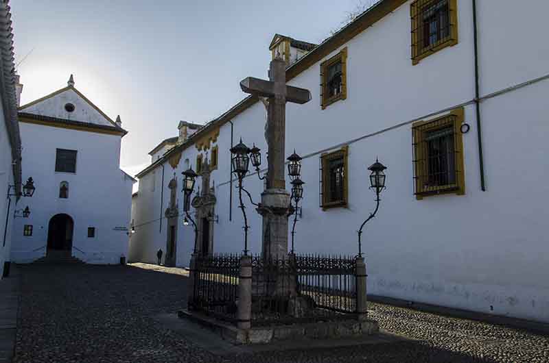 Córdoba 099 - plaza de Capuchinos y Cristo de los Faroles.jpg